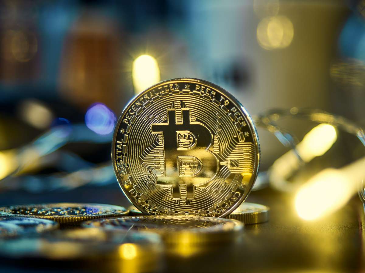 What Are Decentralized Apps (dApps) in Blockchain?